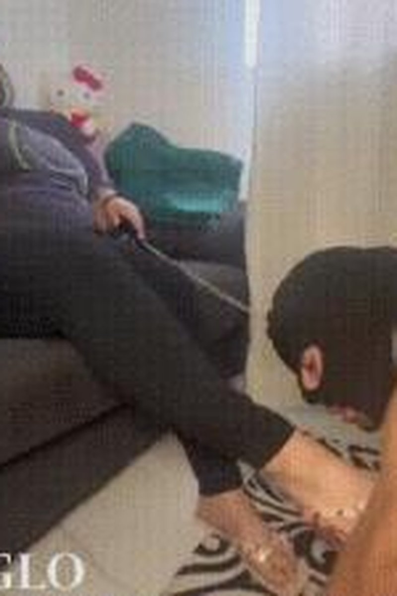 Foot Slave Training - Screenshot 1 of 4 - BBW