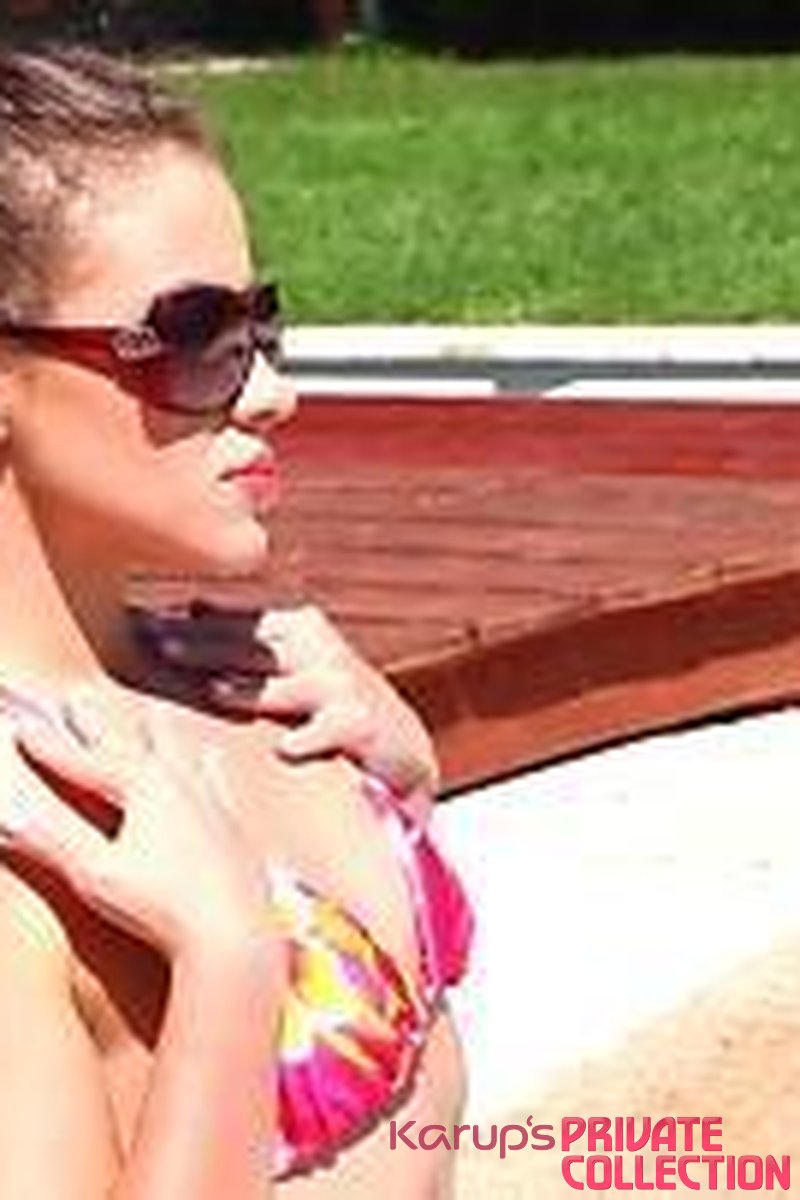 Emma Brown - Screenshot 1 of 4