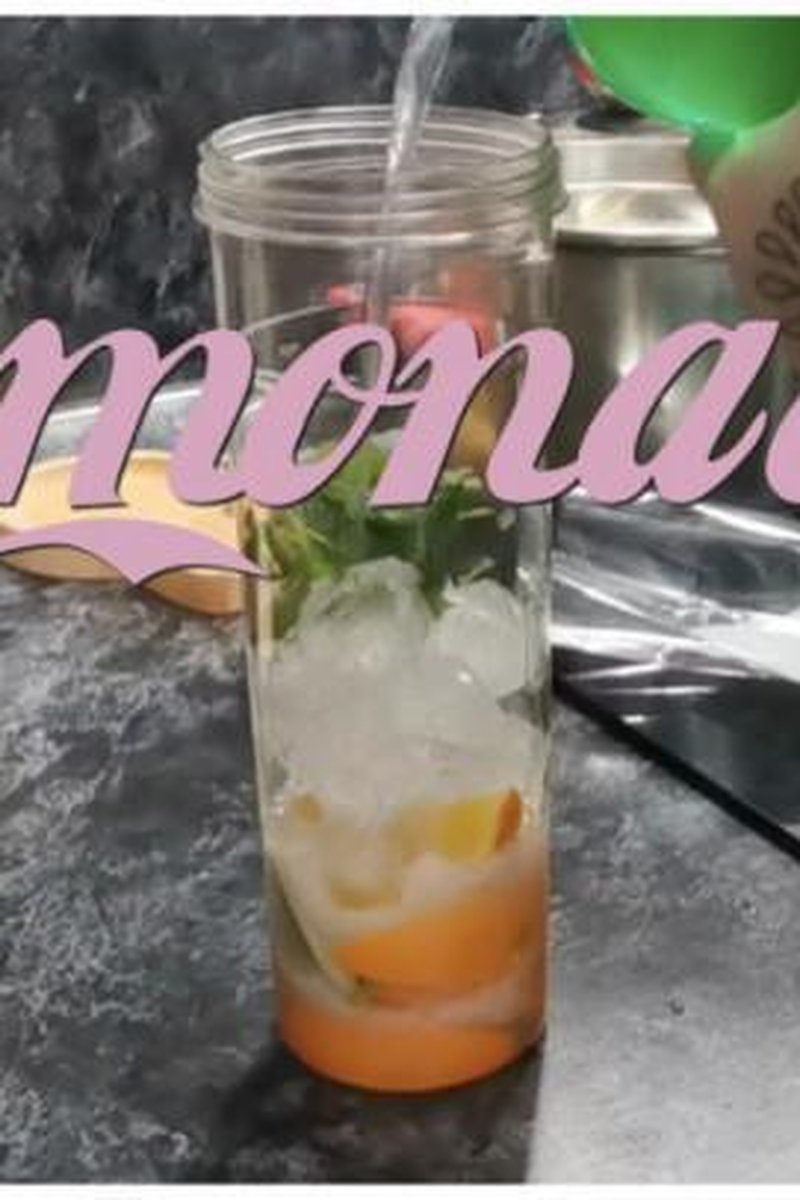 Lemonade - Screenshot 1 of 4 - Cuttingfruits