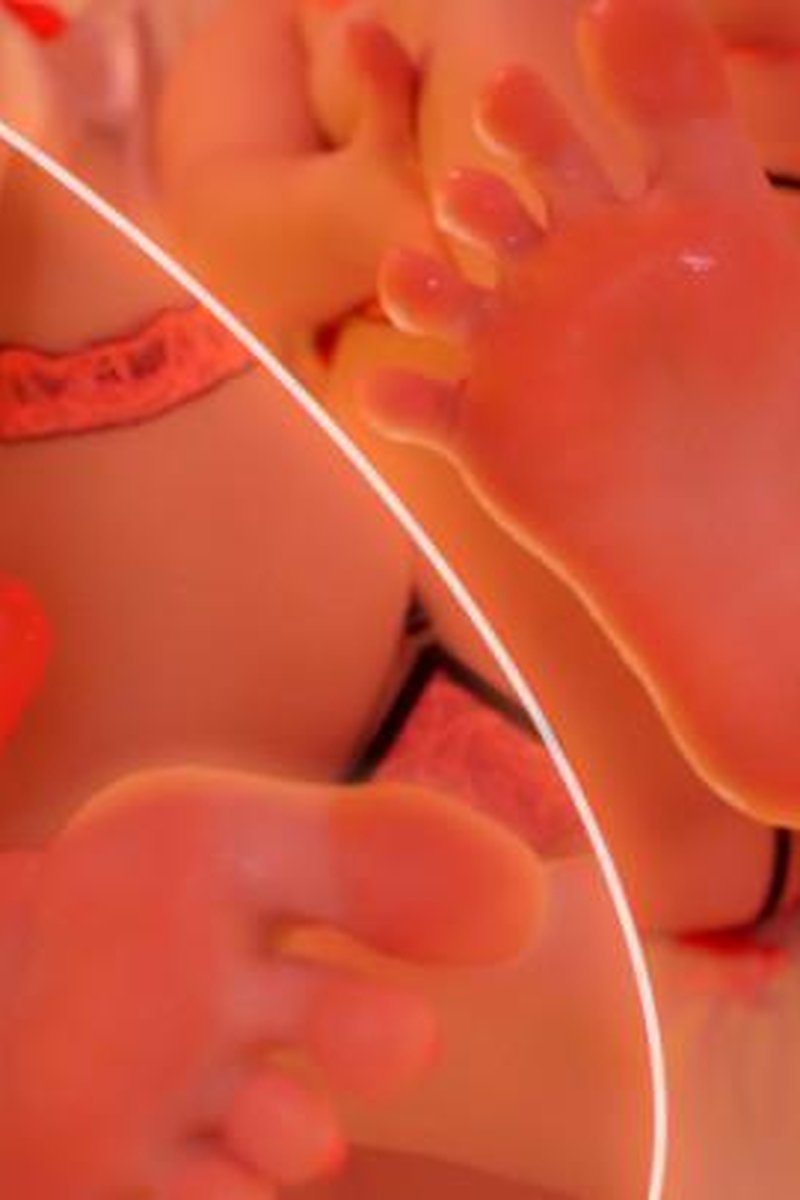 Romantic Footjob In Sexy Lingerie - Screenshot 1 of 4 - Foot Fetish