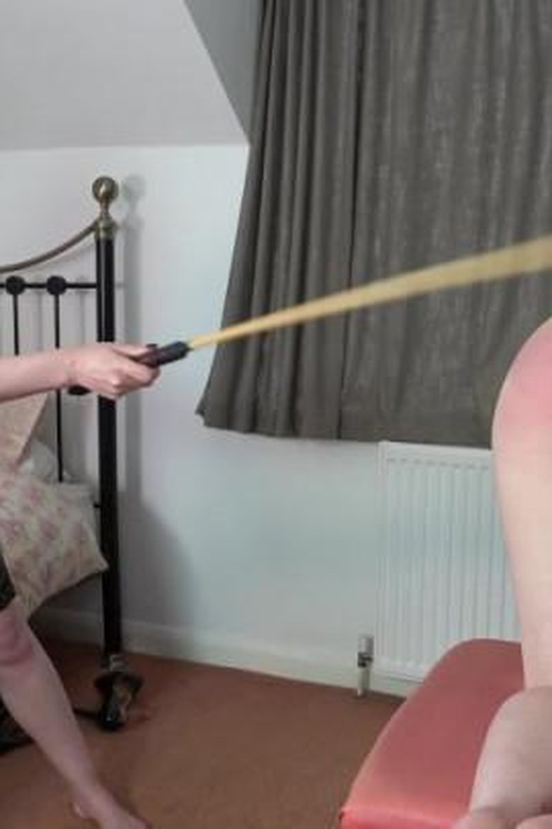 Spanking Therapy - Screenshot 1 of 4 - Spanking