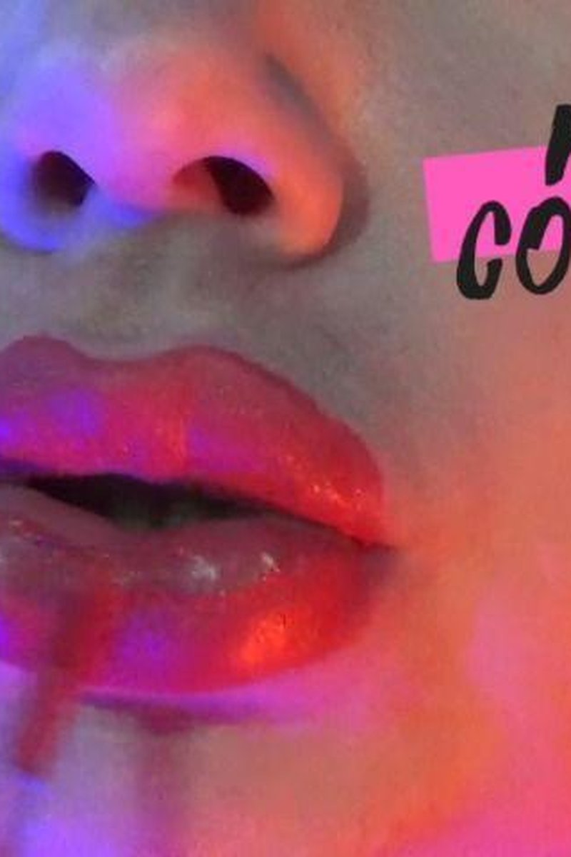 Red Plump Lips - Screenshot 1 of 4 - Close Up