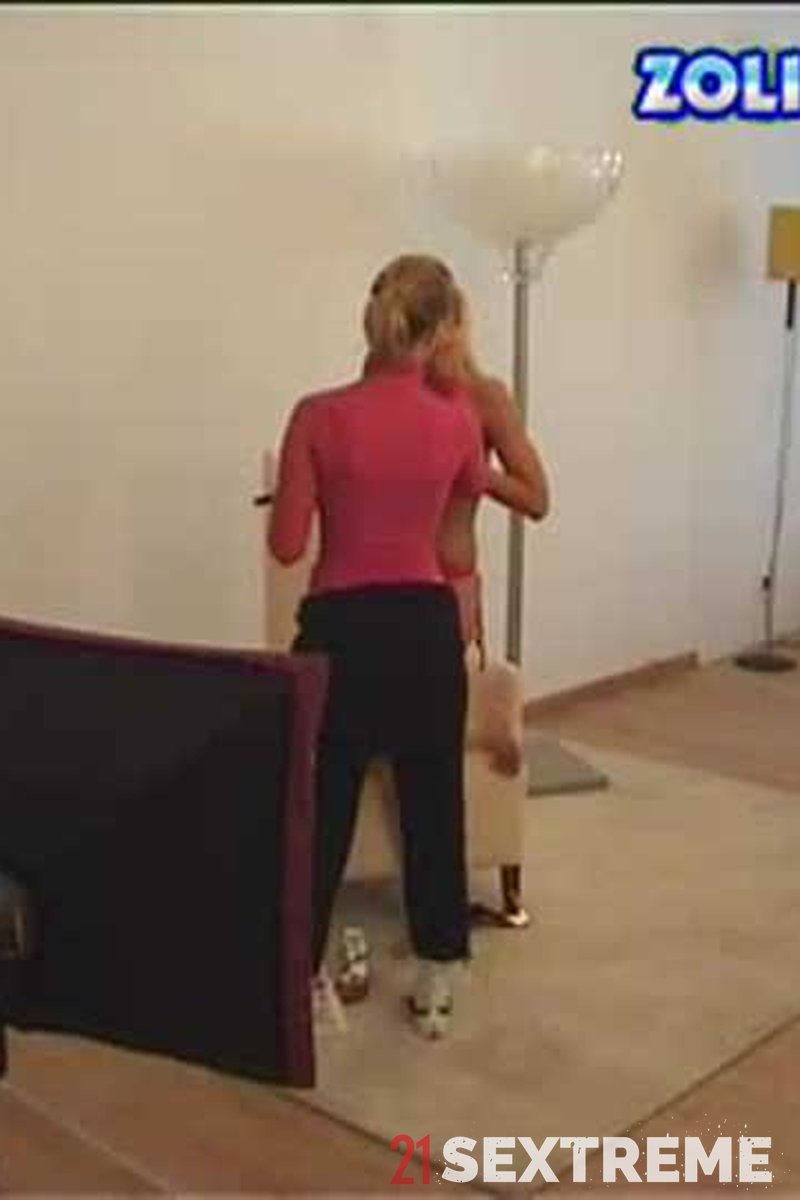 Backstage with Sandy - Screenshot 1 of 4 - Amateur