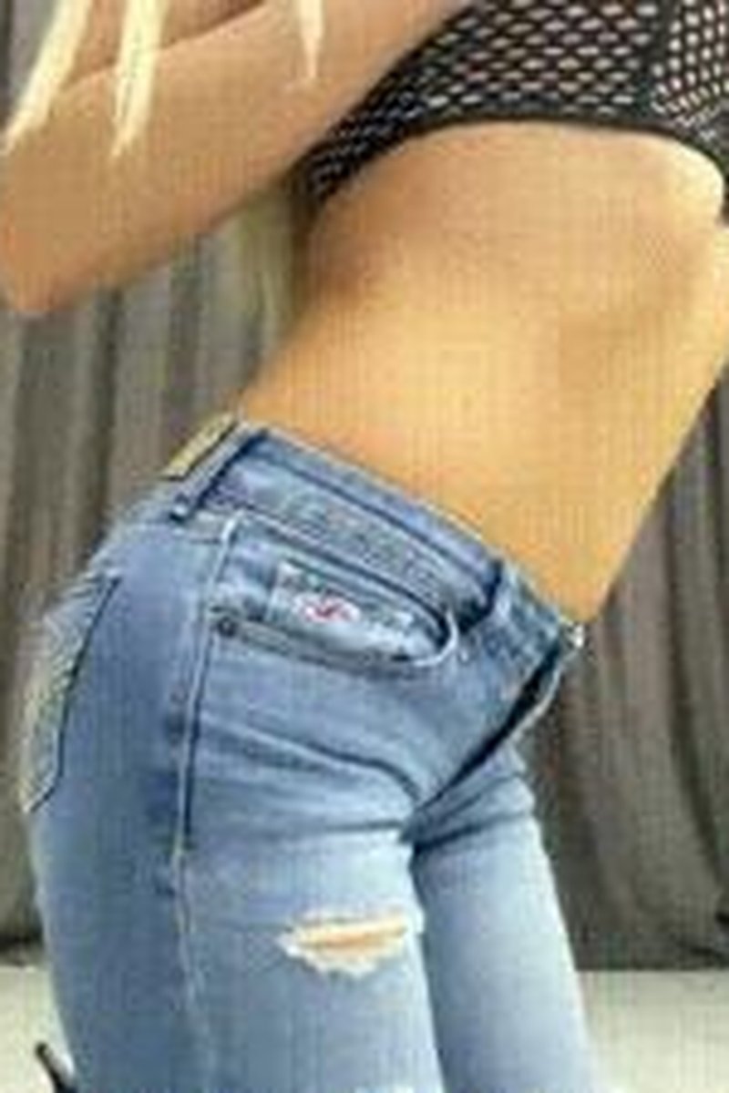 Jeans Make U Ejaculate - Screenshot 1 of 4 - Ass Worship