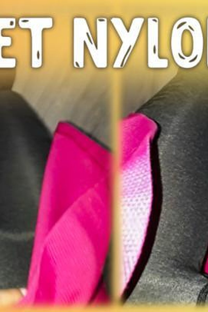 Got Nylons Wet - Screenshot 1 of 4 - Foot Fetish