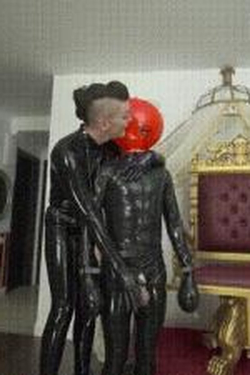 Latex Objectification - Screenshot 1 of 4 - Cum Eating