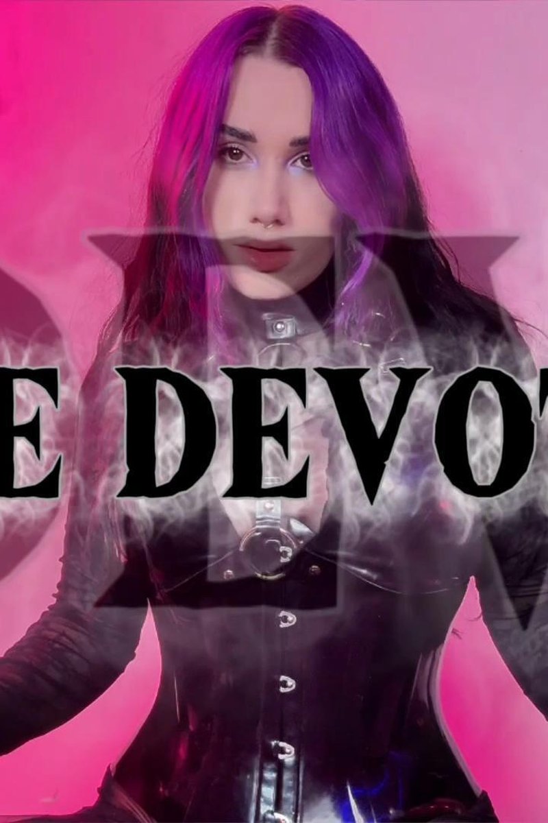 Sole Devotion - Screenshot 1 of 4 - Femdom