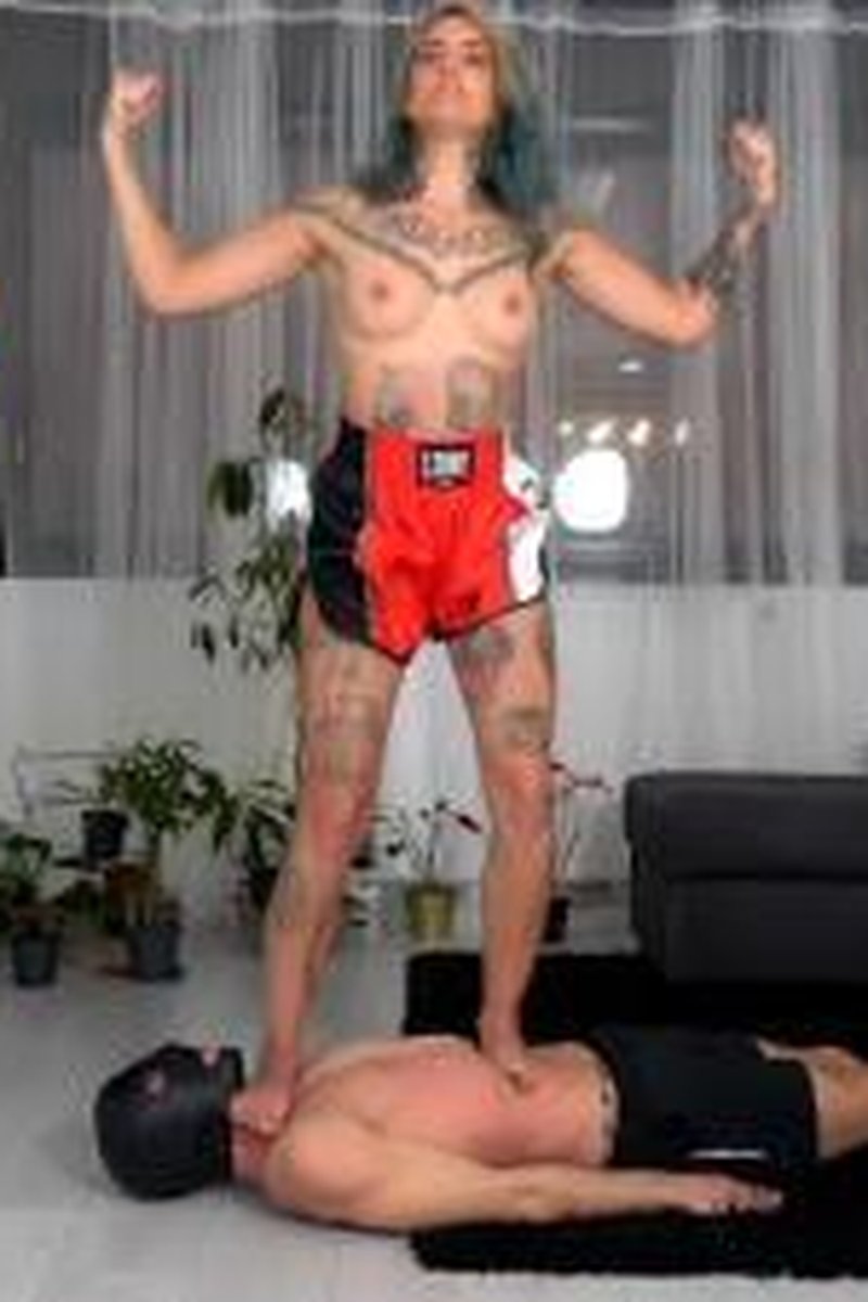 Enea Slave Rebel Throat - Screenshot 1 of 4 - Action & Fighting