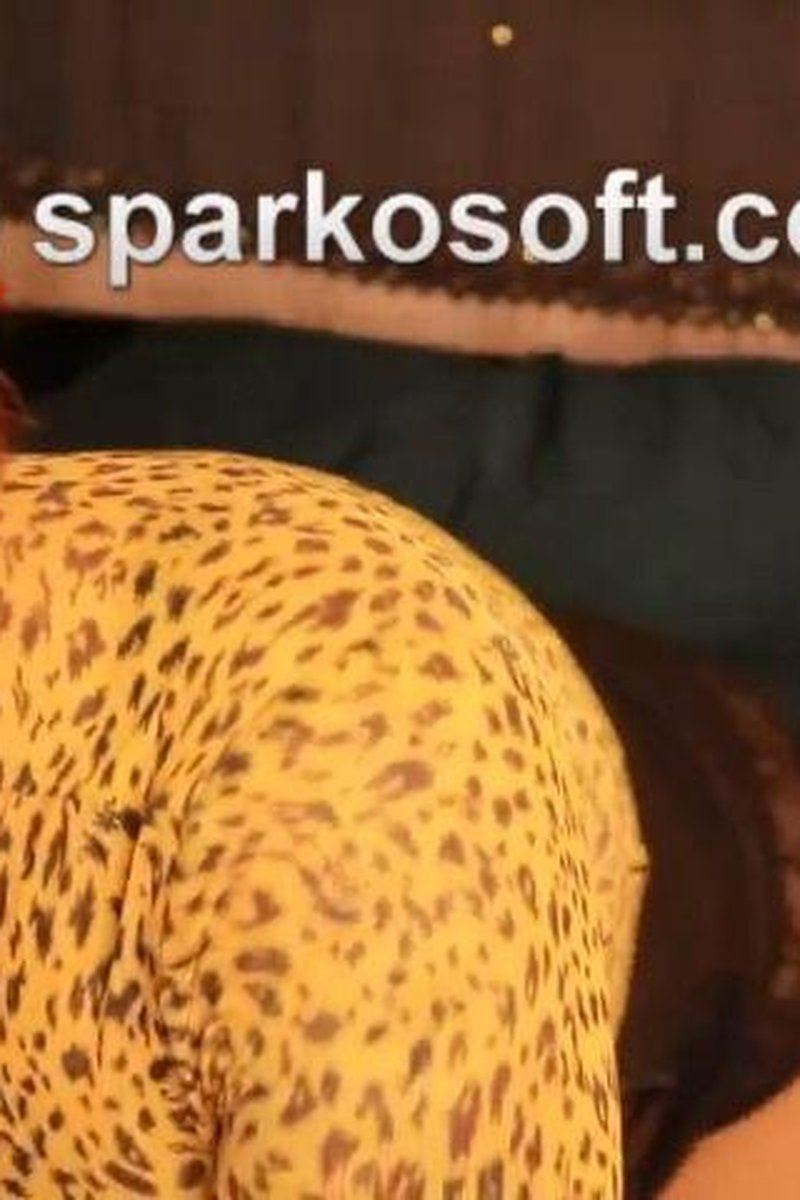 Taking Selfies - Screenshot 1 of 4 - Cross Dressing