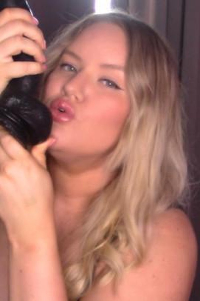 Ball Sniffer - Screenshot 1 of 4 - Big Dick