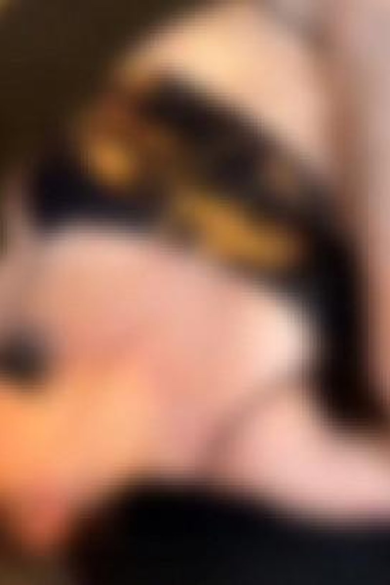 Hot Yoga - Screenshot 1 of 4 - Blowjob