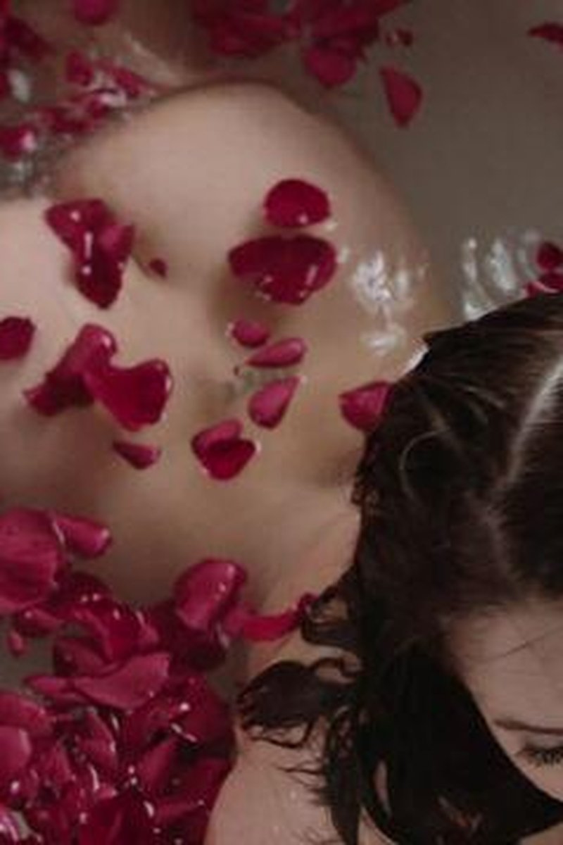 Rosewater - Screenshot 1 of 4 - Babes