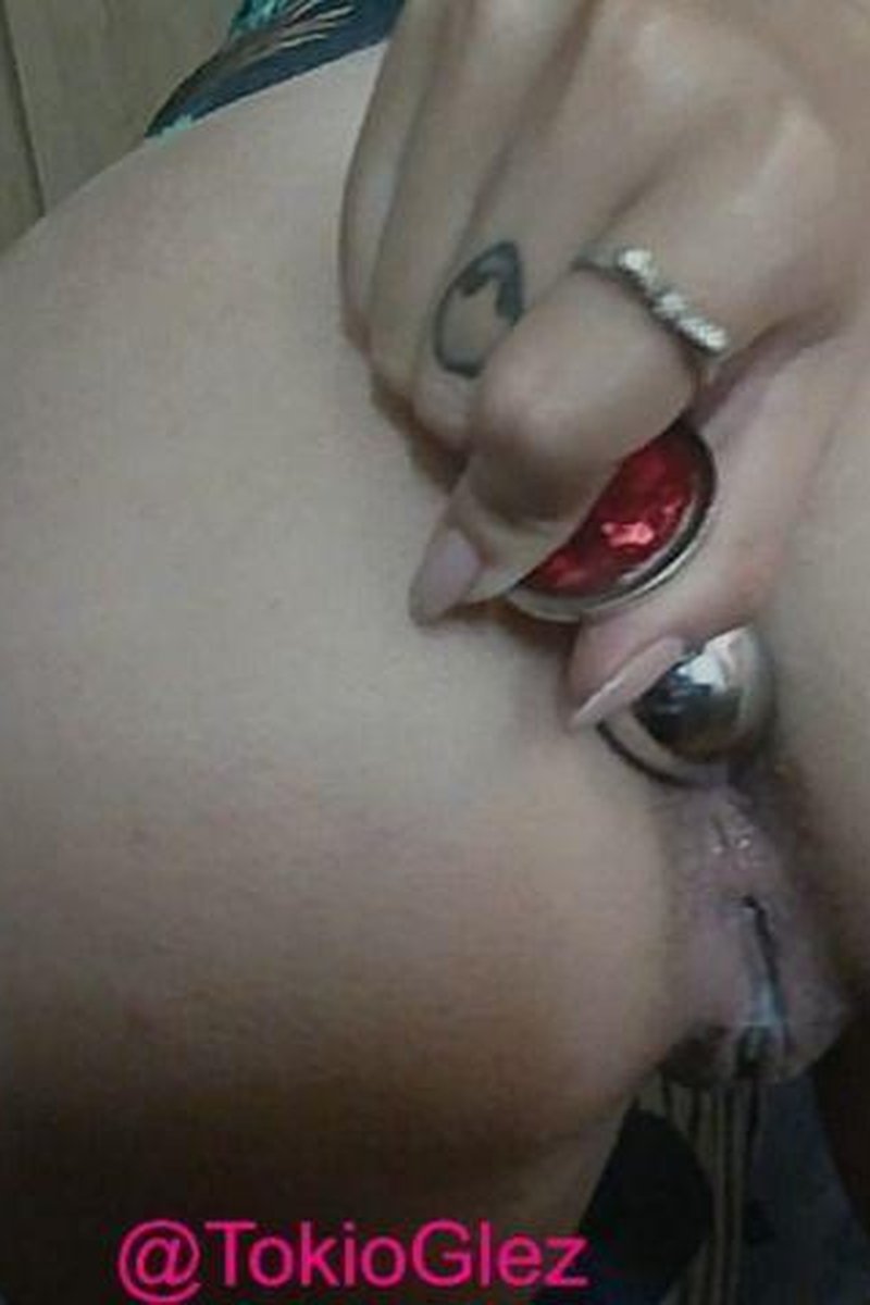 Asshole Games - Screenshot 1 of 4 - Anal
