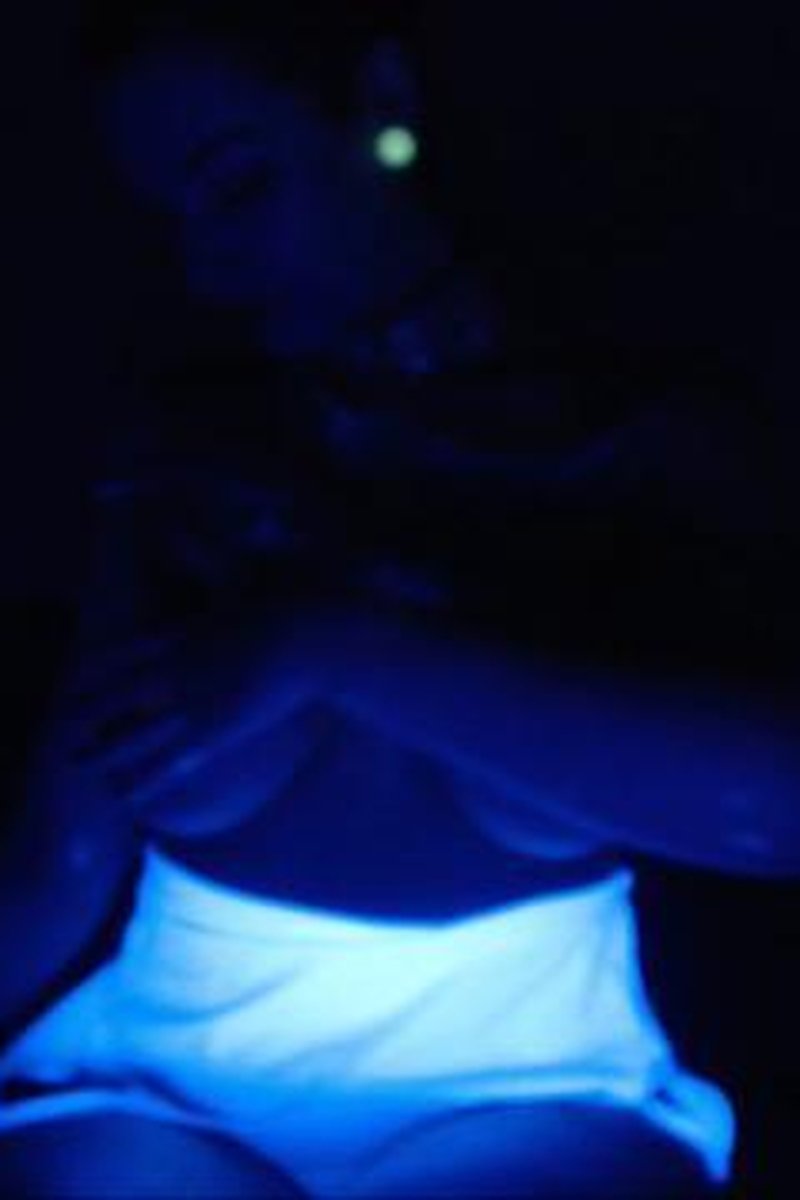 Black Light Tna - Screenshot 1 of 4 - Big Tits