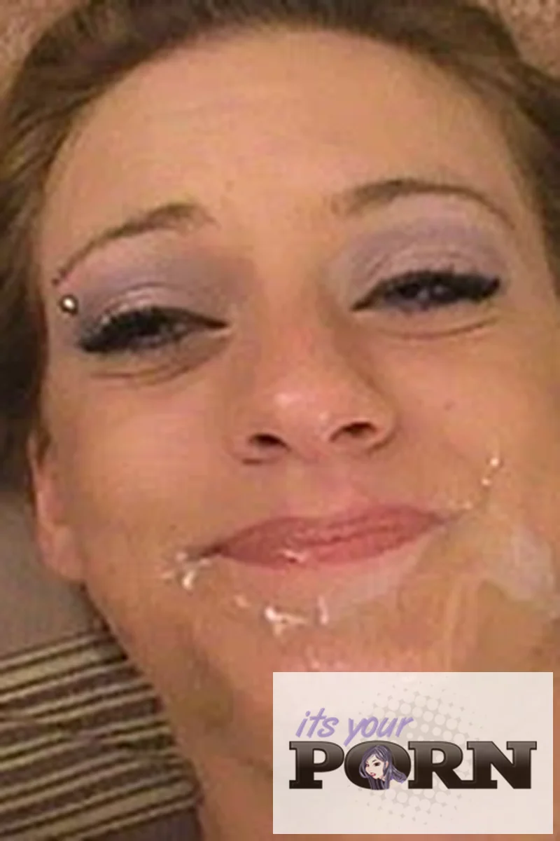 Charlie's First Blowjob on Film! - Screenshot 1 of 4