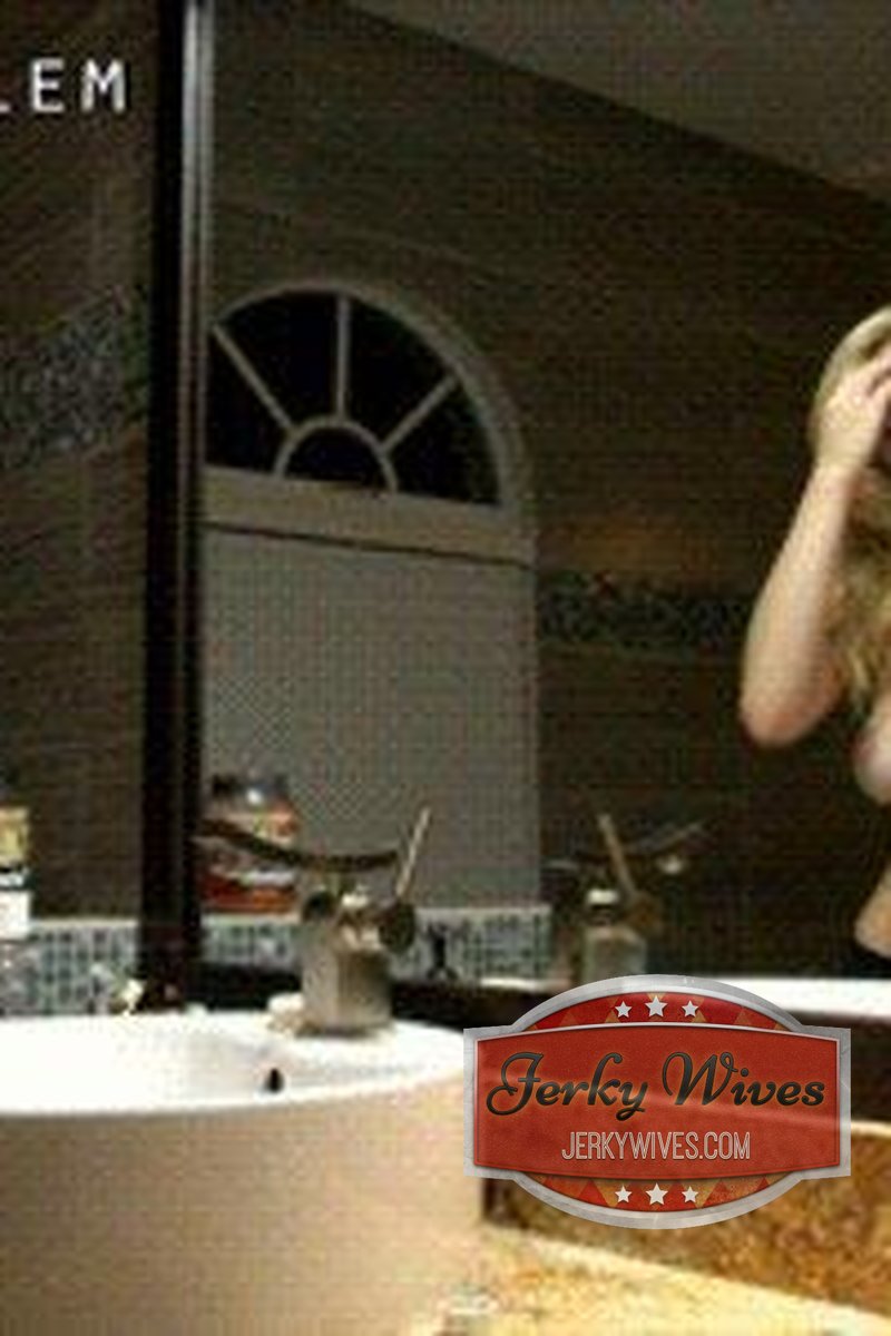 Alli Rae in Ultimate Taboo (Dvd) - Screenshot 1 of 4 - Blowjob