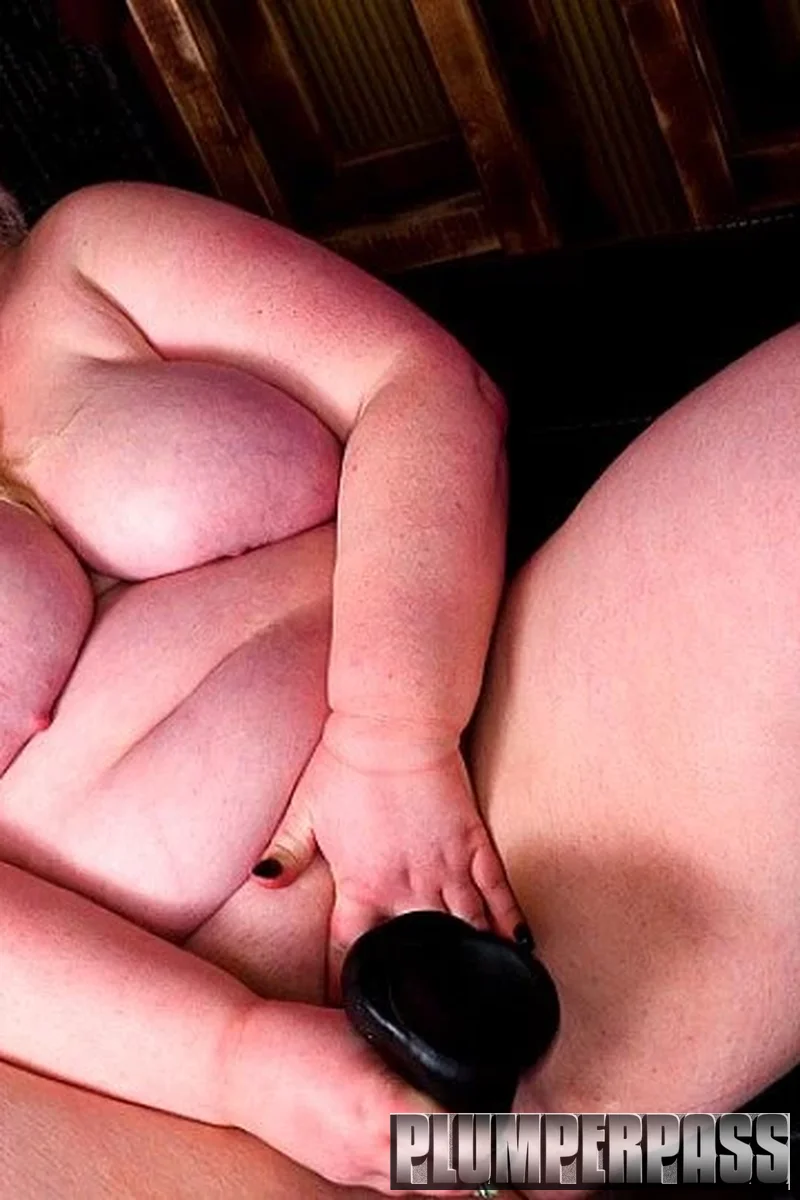 Eve Plays - Screenshot 1 of 4 - BBW