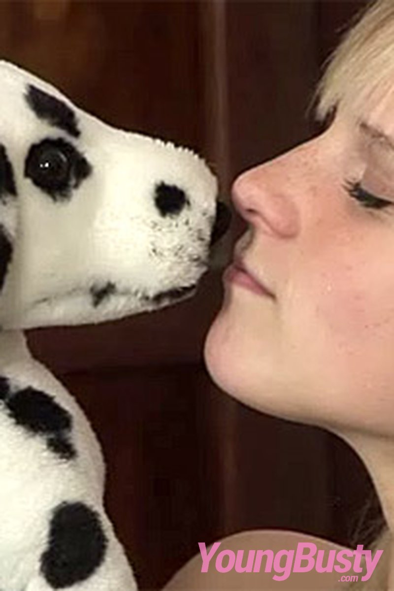 Marry - Screenshot 1 of 4 - Masturbation