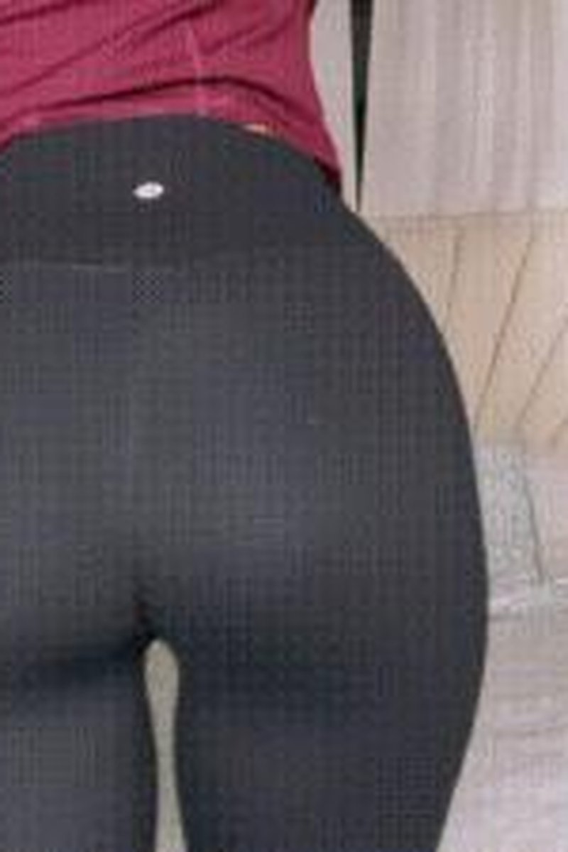 Lululoser - Screenshot 1 of 4 - Ass Smothering