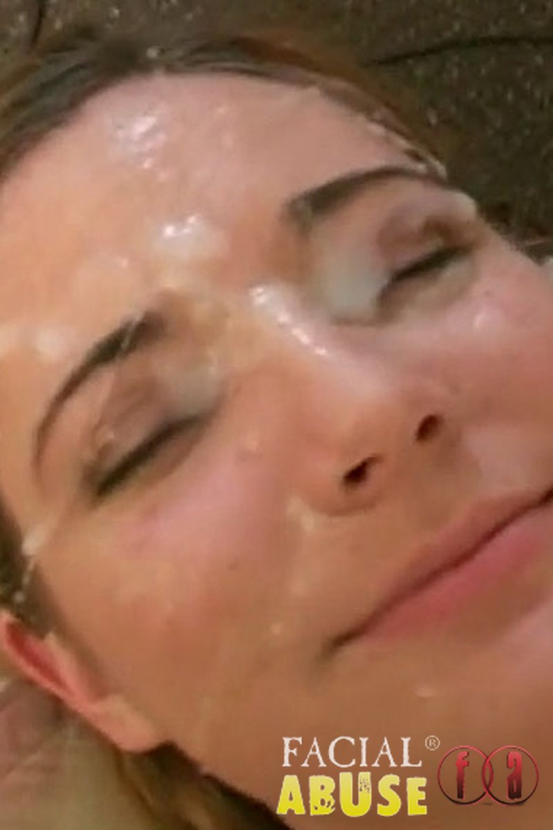 Astrid - Screenshot 1 of 4 - Blowjob