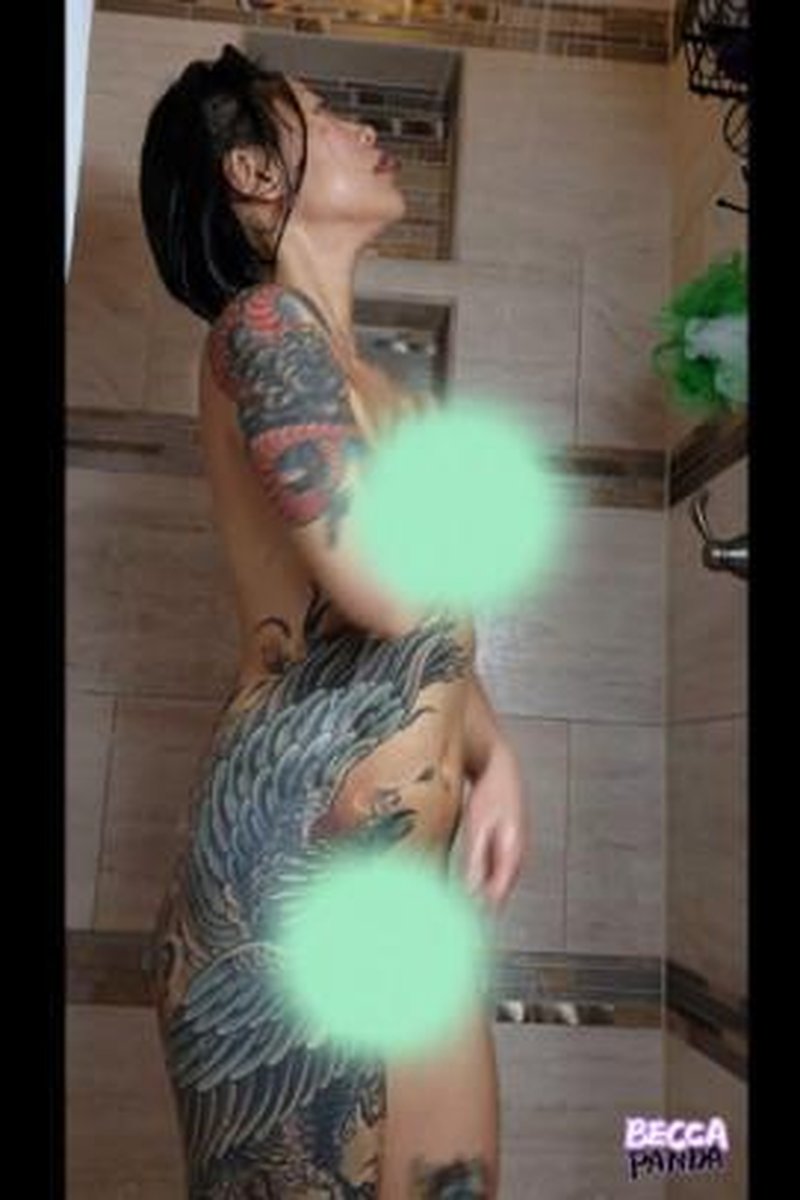 TP-manyvidsasiankoreangirl-tattooed-korean-taking-shower-naturally