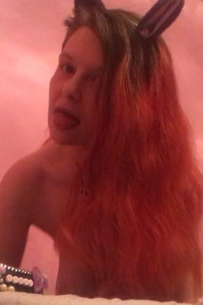 Plugged Kitty - Screenshot 1 of 4 - Butt Plug