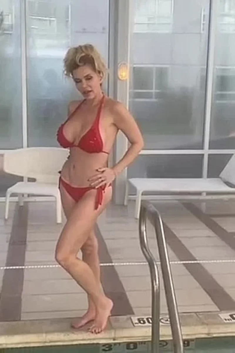 Red Bikini Poolside - Screenshot 1 of 4 - Biker
