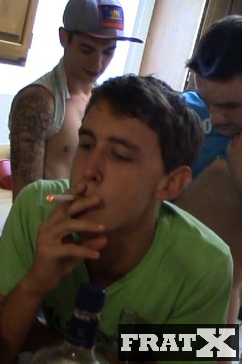 Cum Dumpster - Screenshot 1 of 4 - College