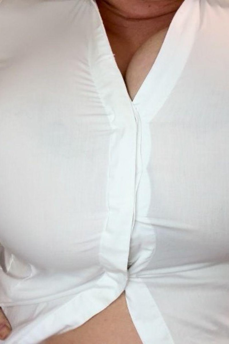 Button Teaser Huge Tits - Screenshot 1 of 4 - BBW