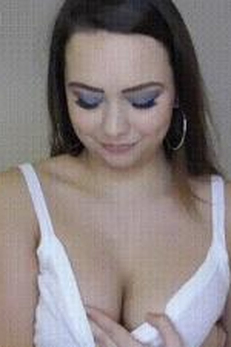 Busty Downblouse Tease - Screenshot 1 of 4 - Big Tits