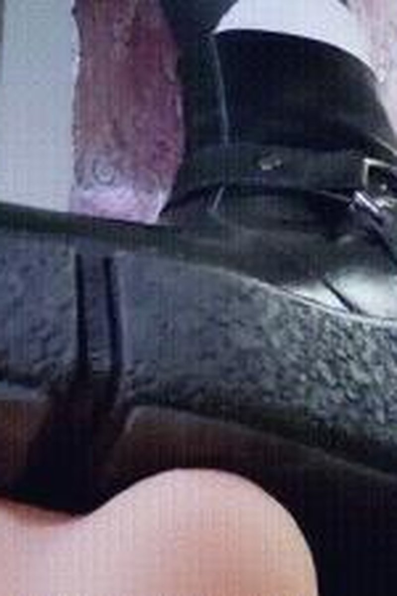 Ball Stomp - Screenshot 1 of 4 - Boots