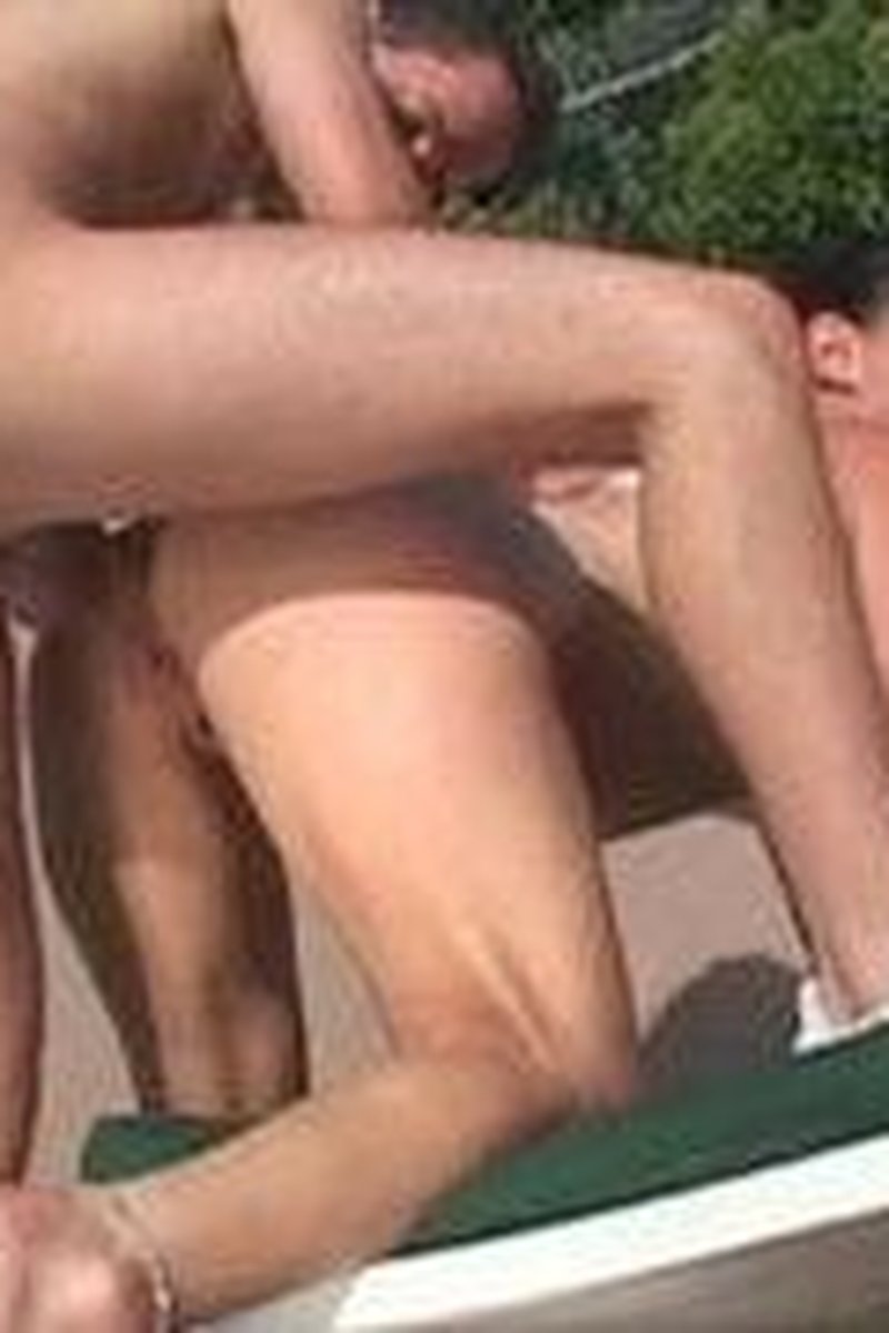 Jessica - Screenshot 1 of 4 - Cumshot