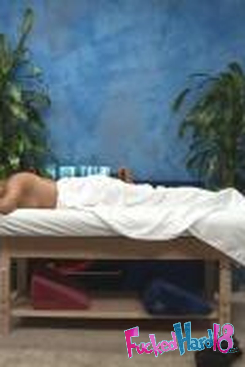 Cameron - Screenshot 1 of 4 - Hardcore