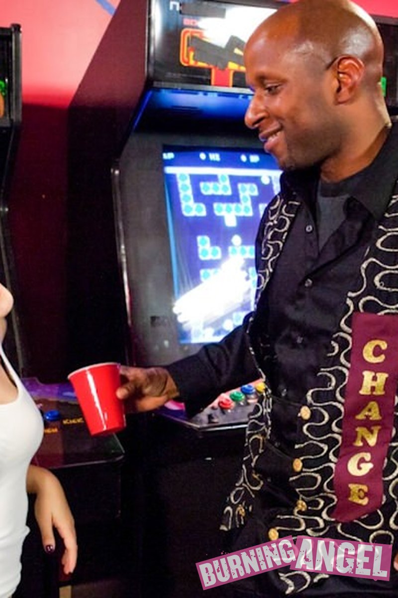 Arcade Bangin! - Screenshot 1 of 4 - Fishnet