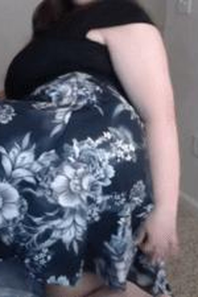 Cumsumer - Screenshot 1 of 4 - Ass Worship