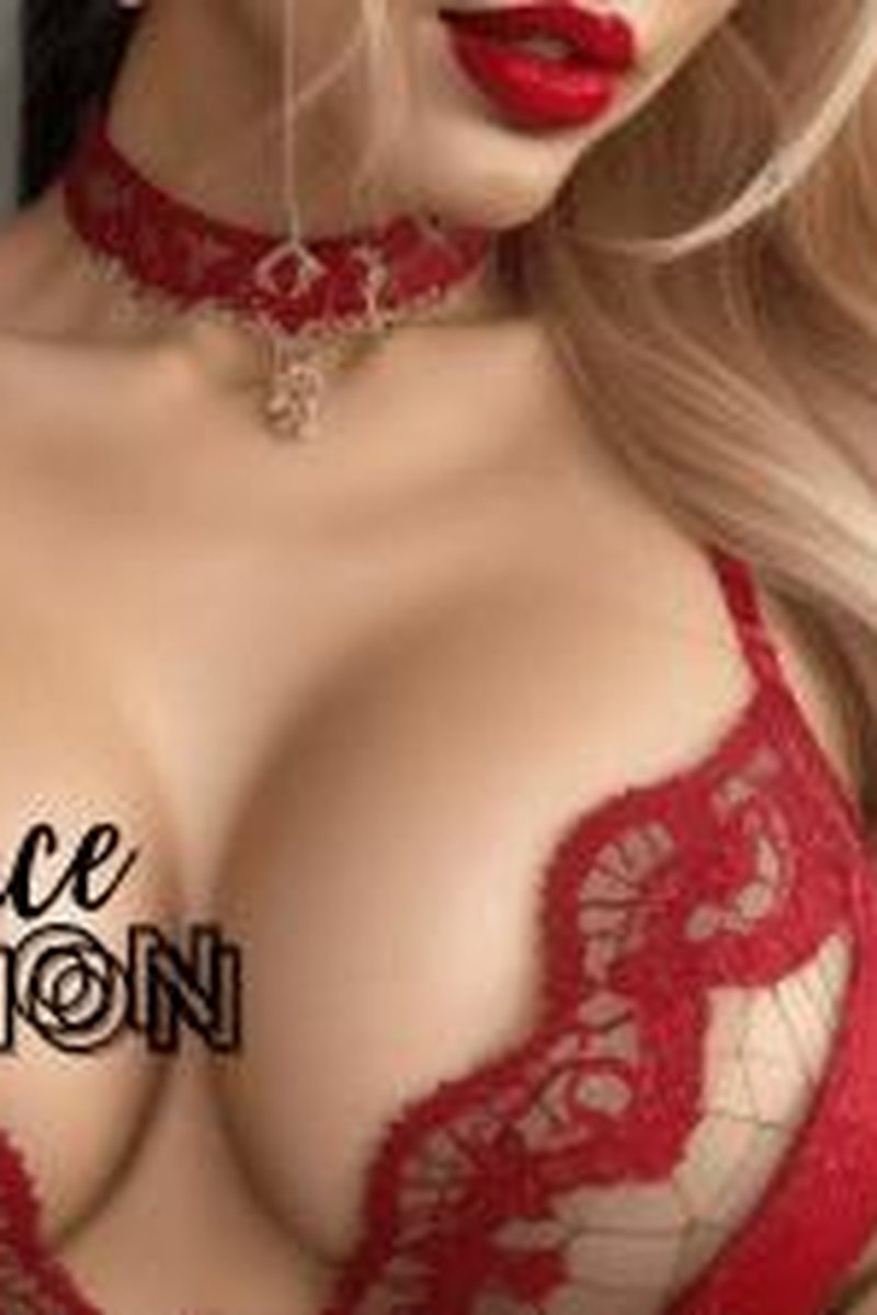 Lace Temptation - Screenshot 1 of 4 - Custom