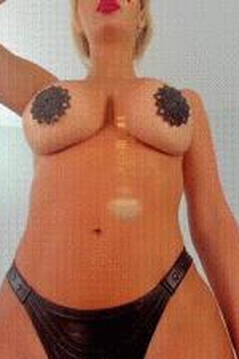 Big Mesmerizing Breasts - Screenshot 1 of 4 - Big Tits