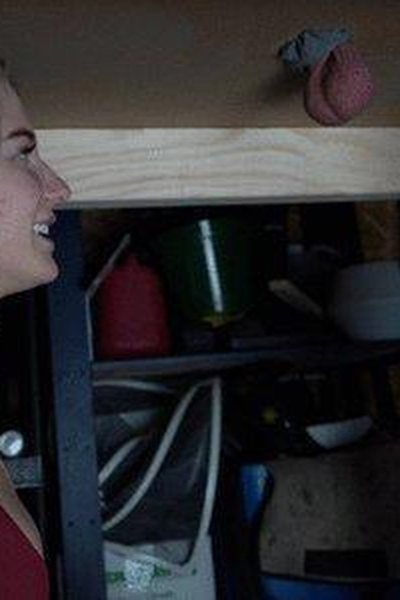 Glory Hole Ballbusting - Screenshot 1 of 4 - Amateur Ballbusting