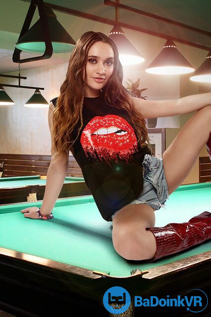 Pocket Pool - Screenshot 1 of 4 - Babes
