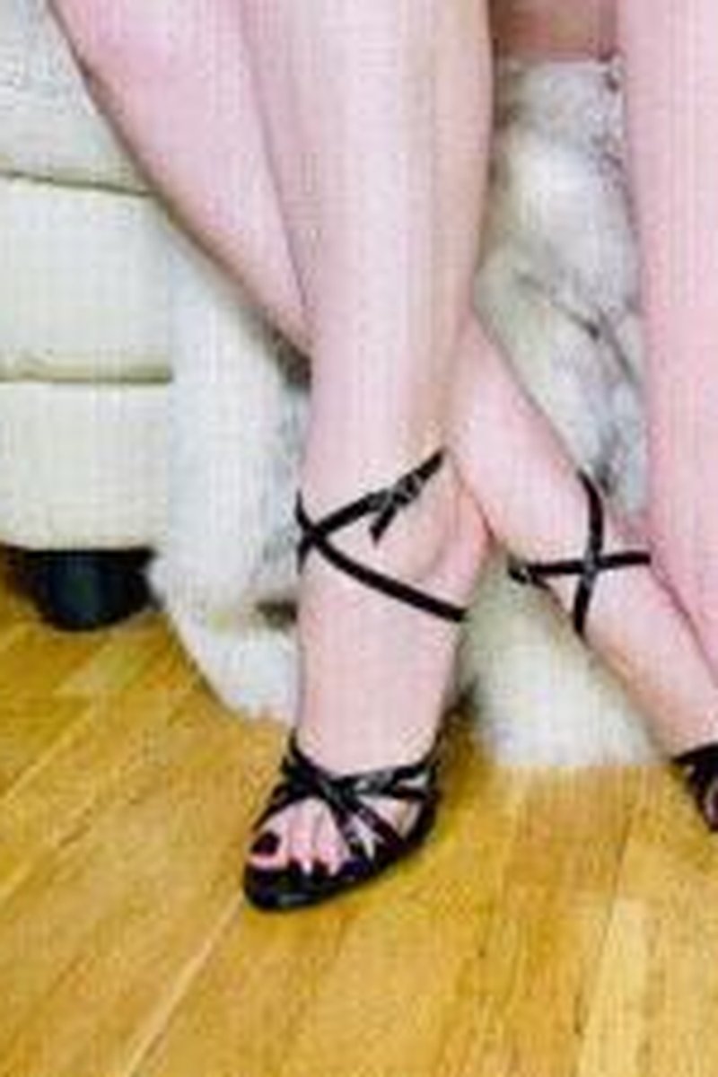 Purple - Screenshot 1 of 4 - Foot Fetish