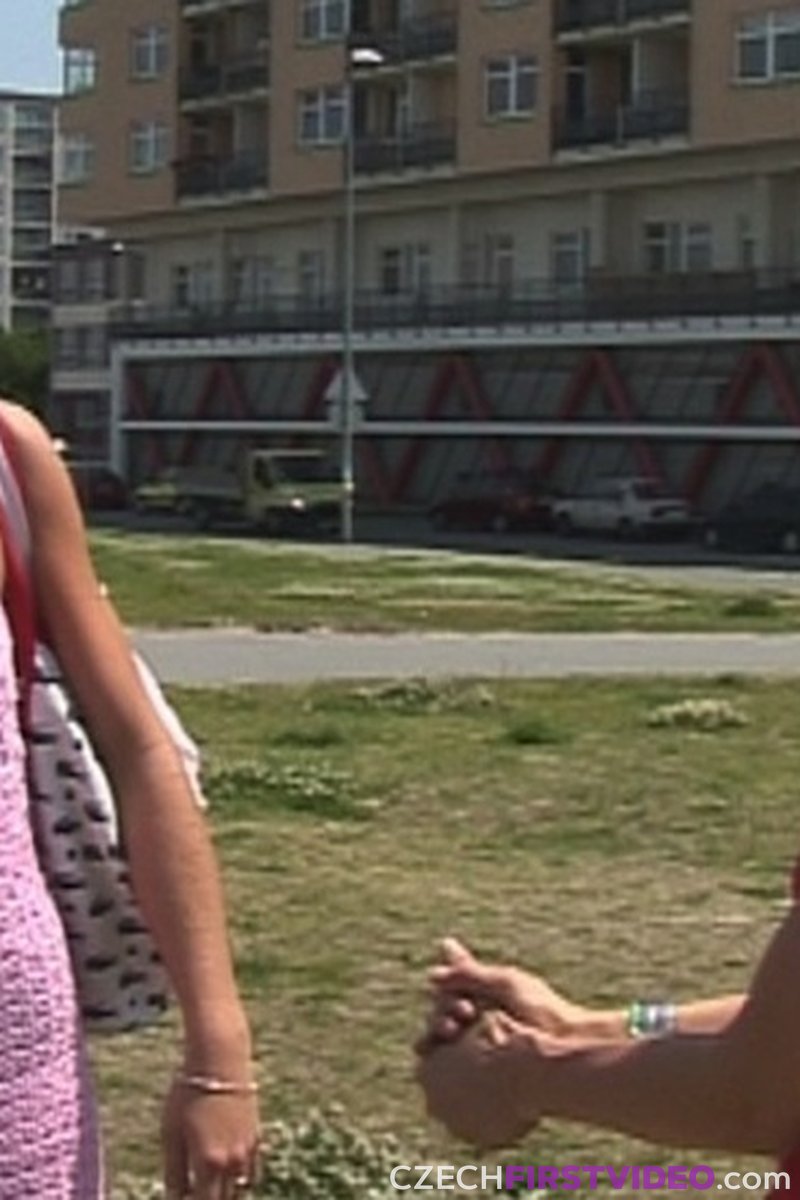 Sweet Anal 18 Y/O - Screenshot 1 of 4 - Anal