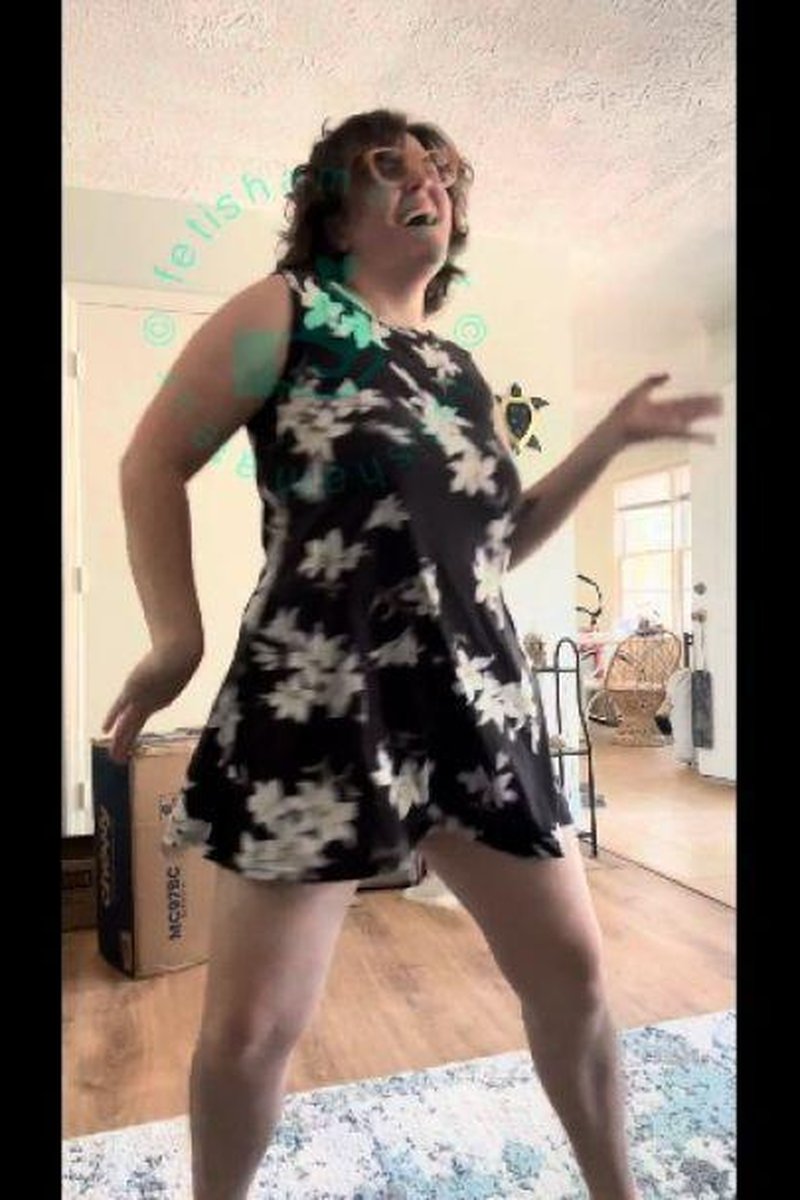 Dancing - Screenshot 1 of 4 - BBW