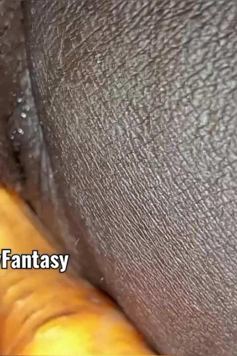 Blind Date With My Customer In The Market - Screenshot 1 of 4 - Cock Play