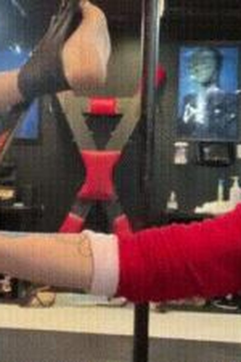 Christmas Stuffing - Screenshot 1 of 4 - Anal