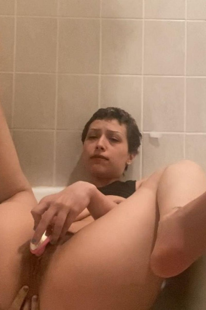 Splashzone - Screenshot 1 of 4 - Anal Masturbation