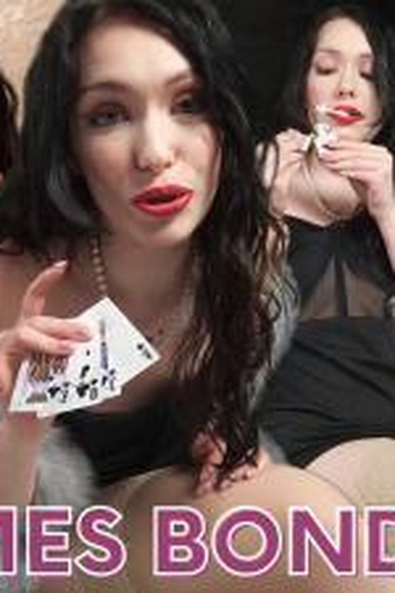 Secret Slut Agent - Screenshot 1 of 4 - 21 Year-old