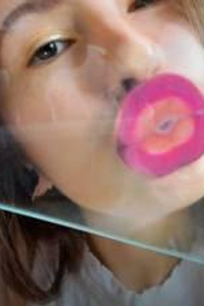 Purple Marks - Screenshot 1 of 4 - Full Lips