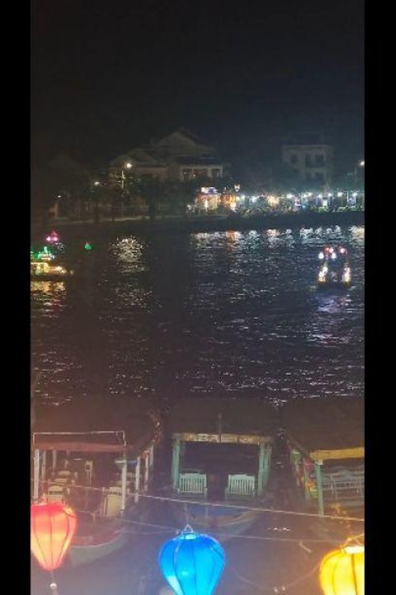 View - Screenshot 1 of 4 - Asian