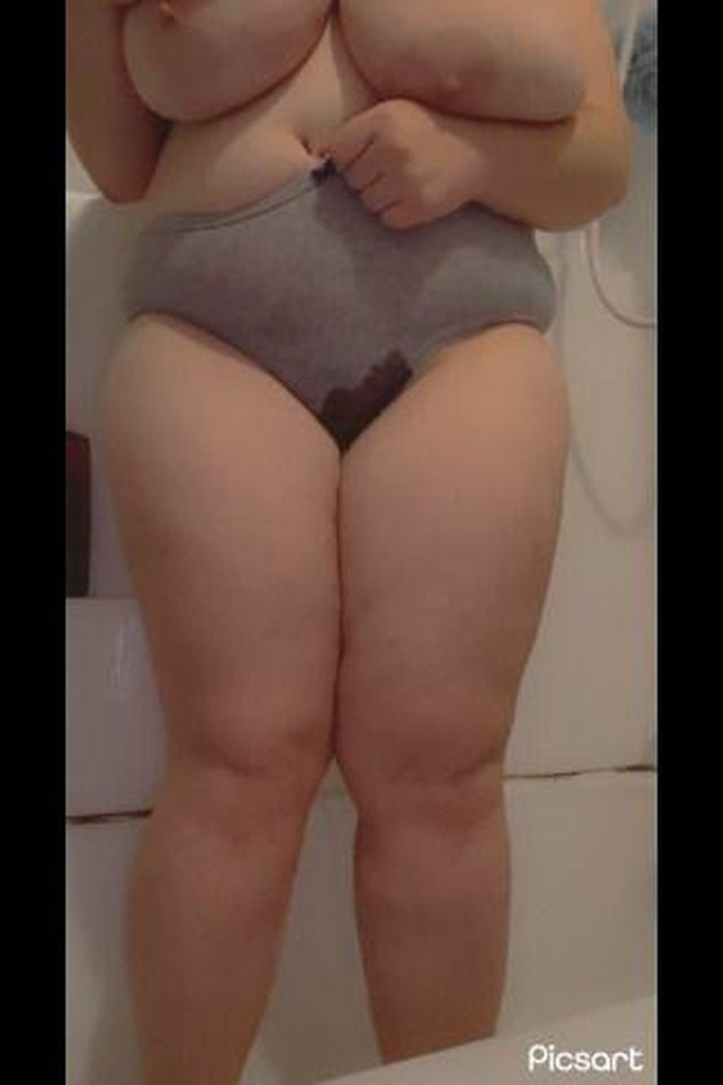 I Accidently Peed - Screenshot 1 of 4 - Fetish