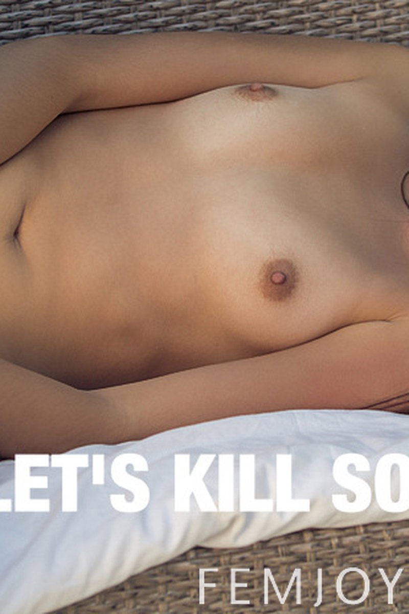 Lets Kill Some Time - Screenshot 1 of 4 - Lesbian